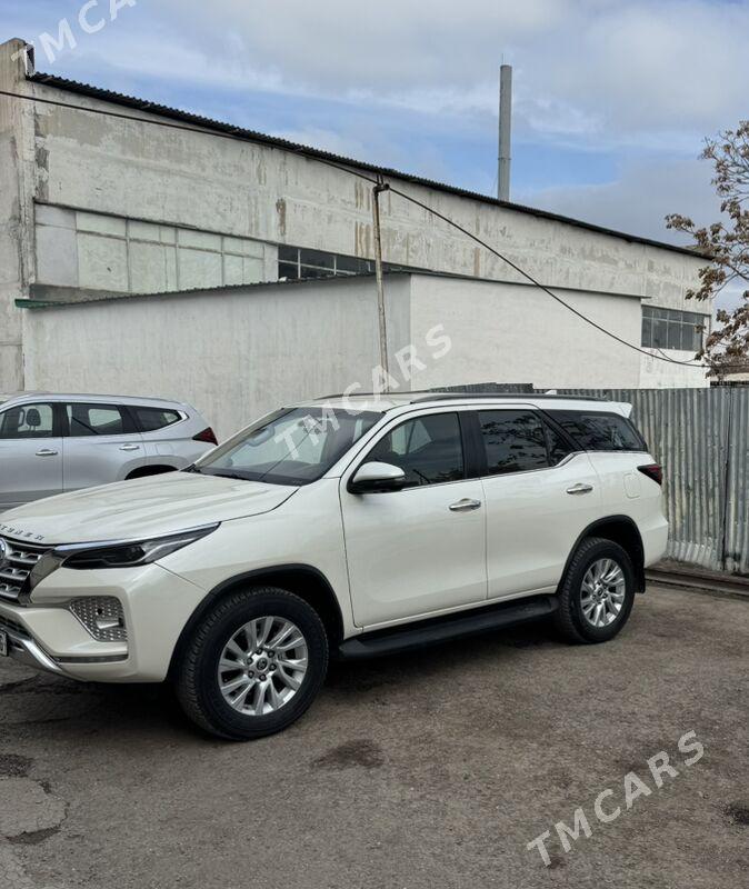 Toyota Fortuner 2023 - 369 000 TMT - Aşgabat - img 3