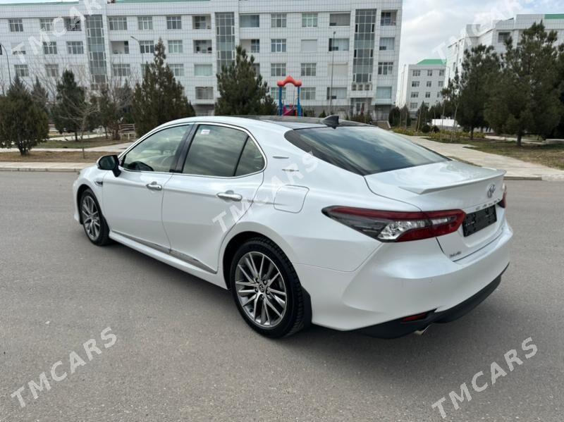 Toyota Camry 2022 - 670 000 TMT - Гуртли - img 6