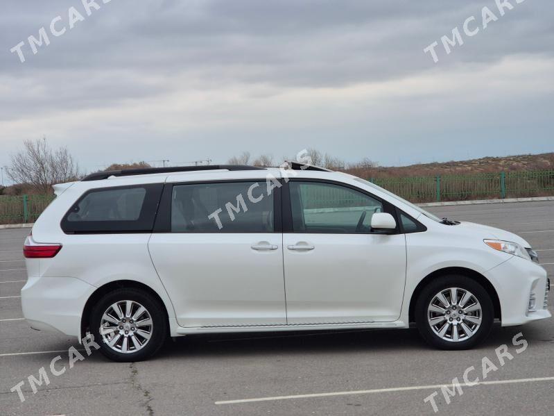 Toyota Sienna 2018 - 490 000 TMT - Aşgabat - img 7