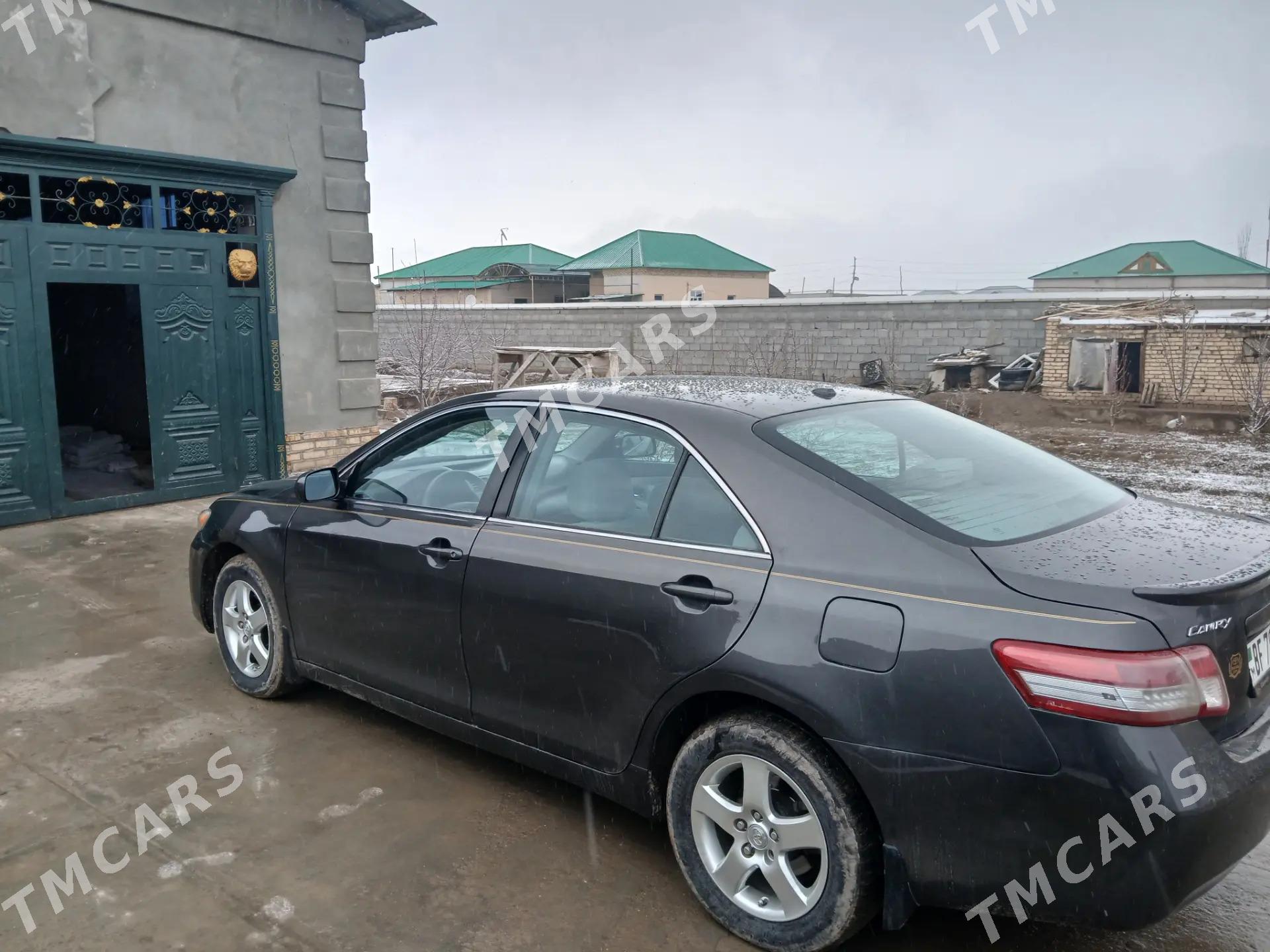 Toyota Camry 2010 - 156 000 TMT - Daşoguz - img 2