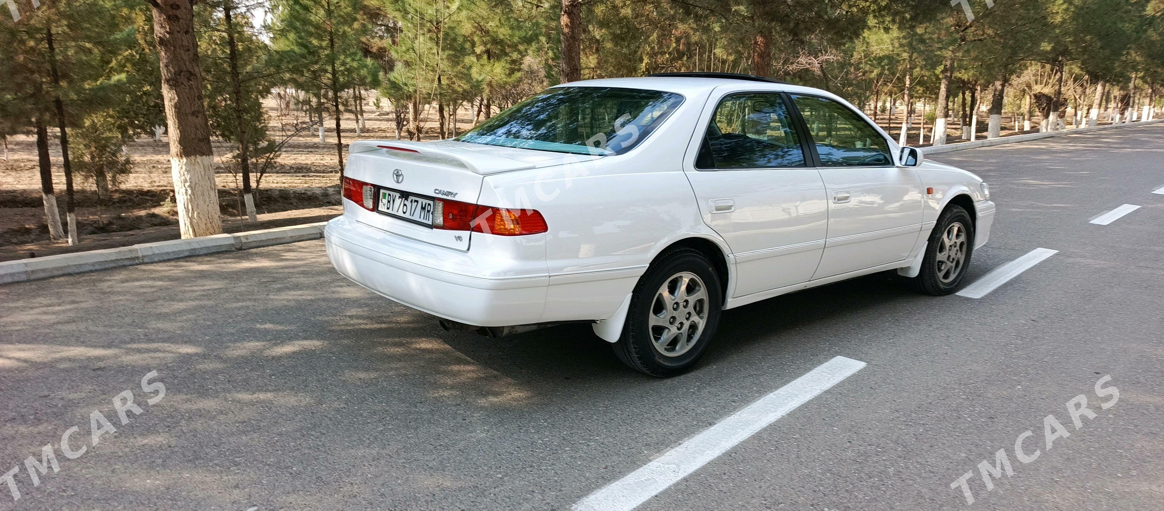 Toyota Camry 2001 - 140 000 TMT - Мары - img 2