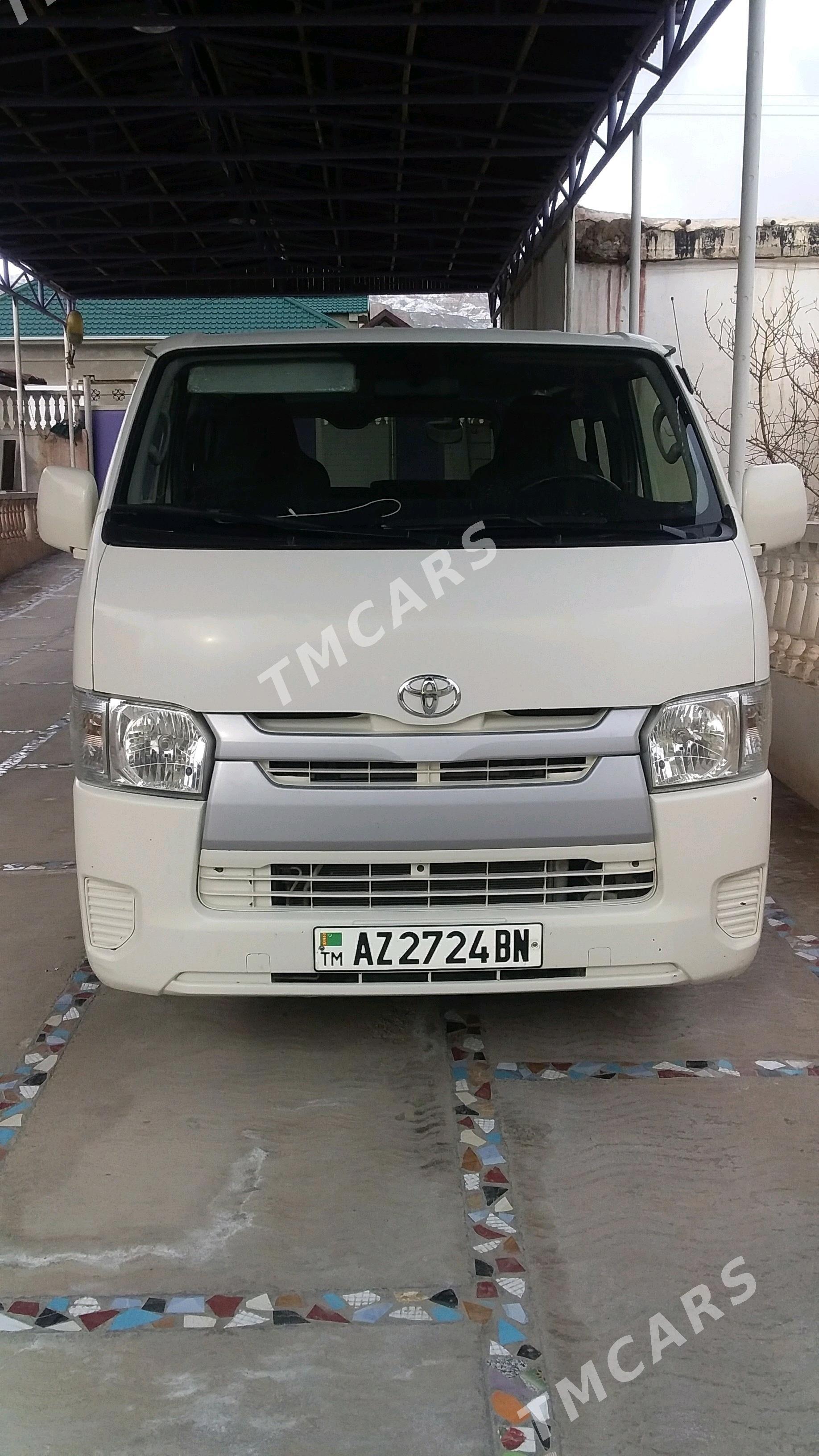 Toyota Hiace 2014 - 400 000 TMT - Балканабат - img 2