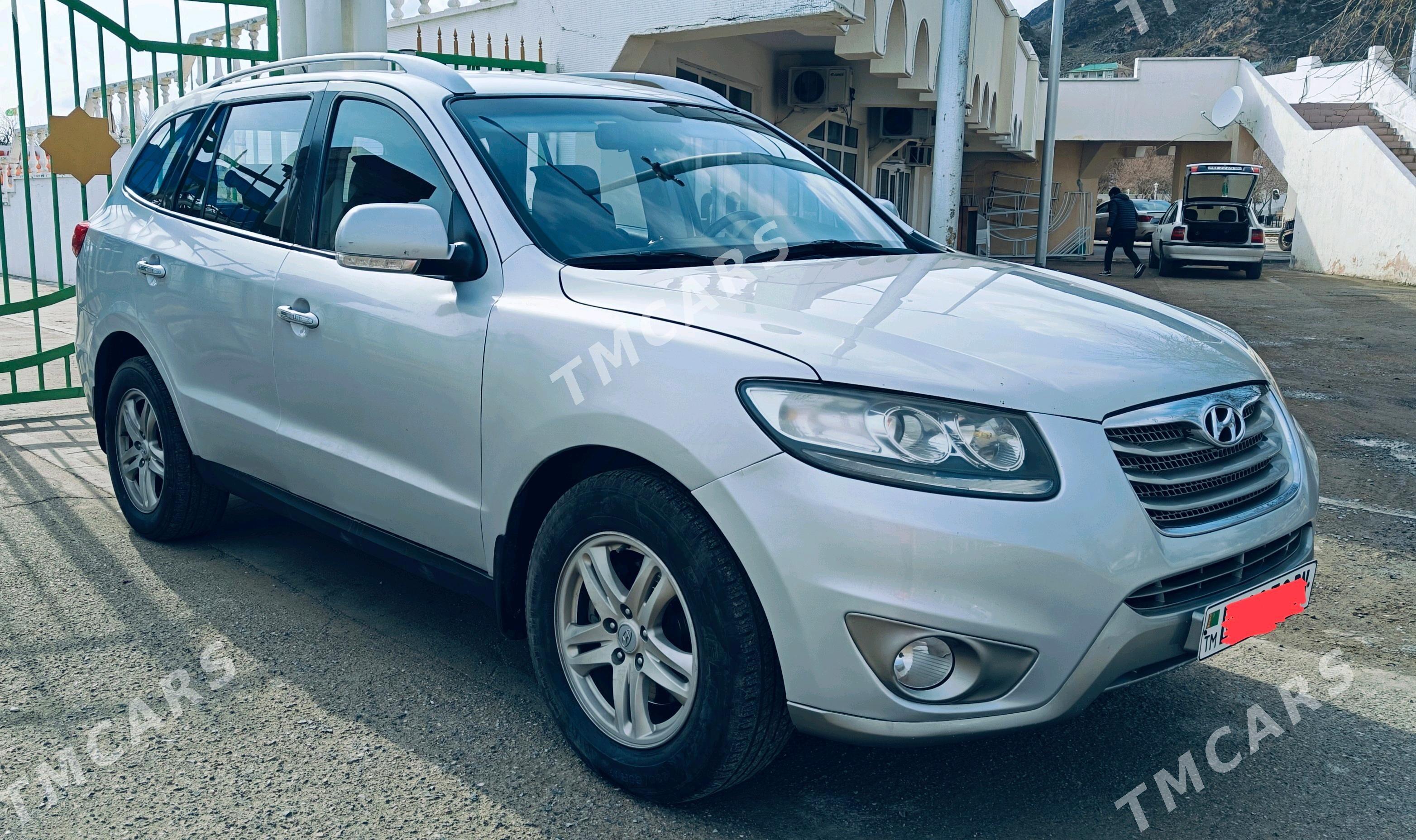 Hyundai Santa Fe 2010 - 165 000 TMT - Türkmenbaşy - img 6