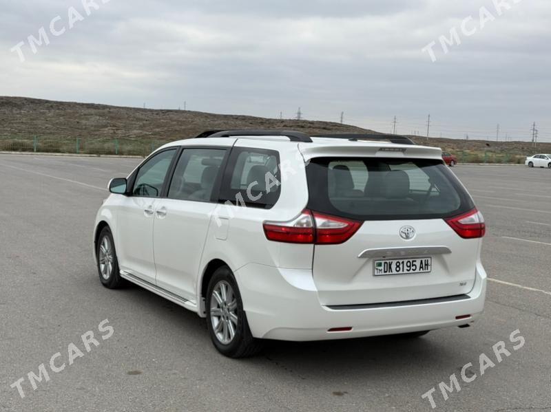 Toyota Sienna 2017 - 424 000 TMT - "Алтын Асыр" Гундогар базары ( Толкучка) - img 4