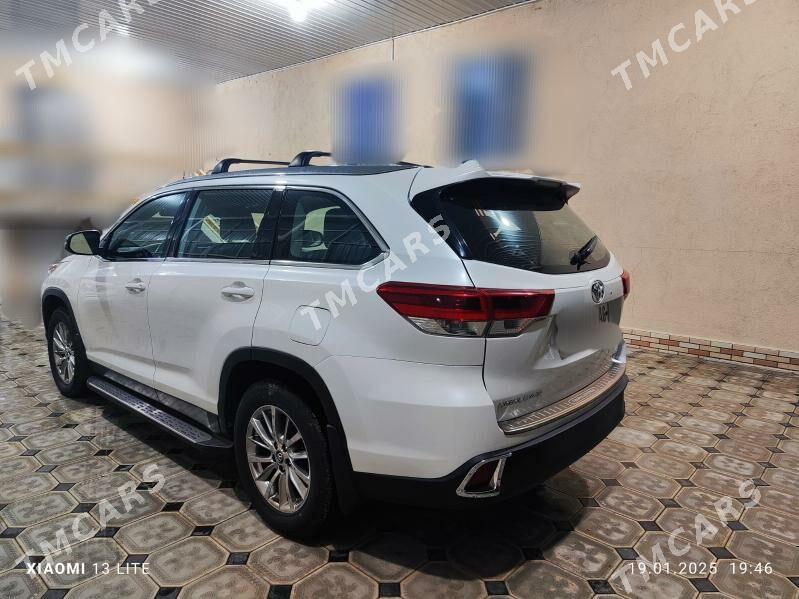 Toyota Highlander 2019 - 450 000 TMT - Ашхабад - img 6