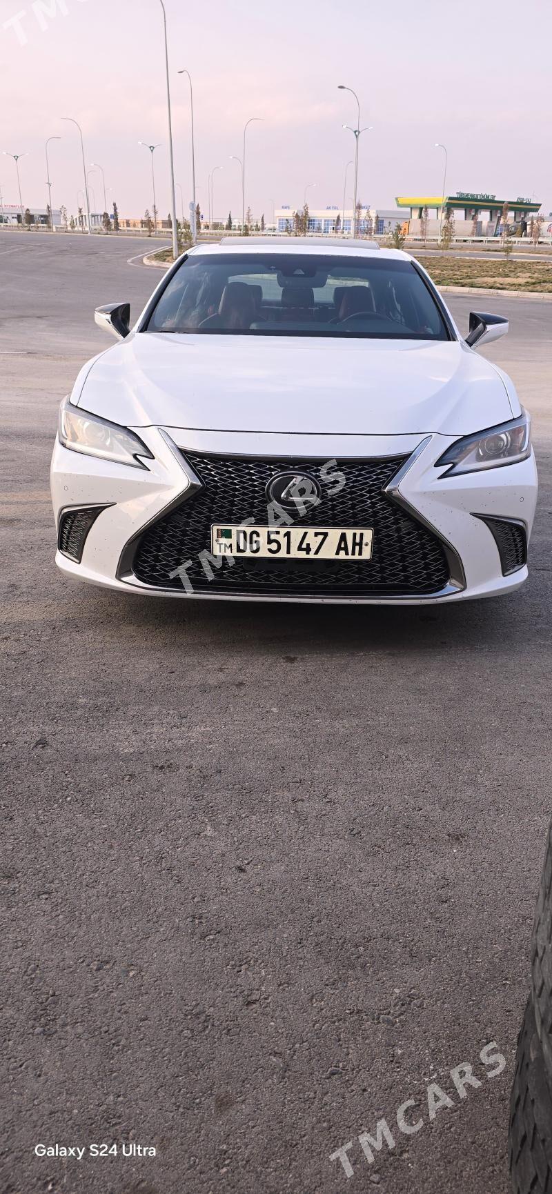 Lexus ES 350 2019 - 495 000 TMT - Тязе заман - img 10