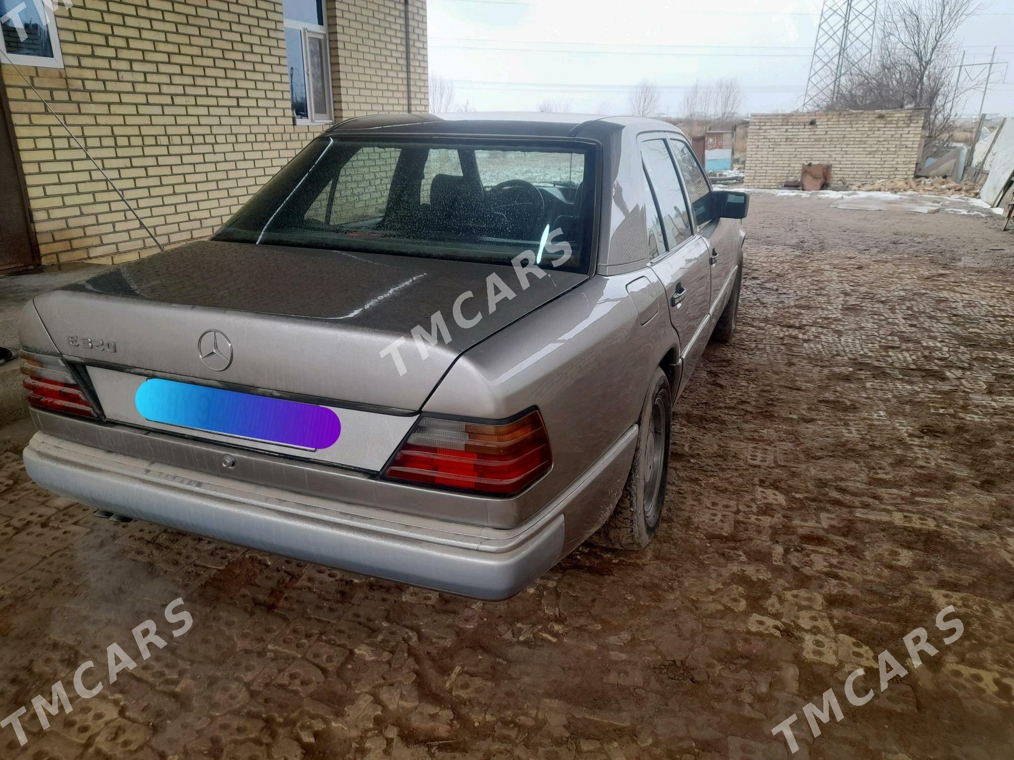 Mercedes-Benz C320 1992 - 50 000 TMT - Мургап - img 4