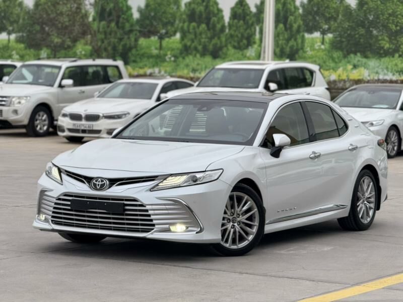 Toyota Camry 2023 - 605 000 TMT - 11 mkr - img 3