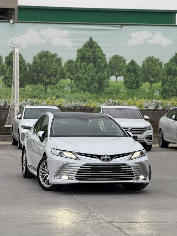 Toyota Camry 2023 - 605 000 TMT - 11 mkr - img 5