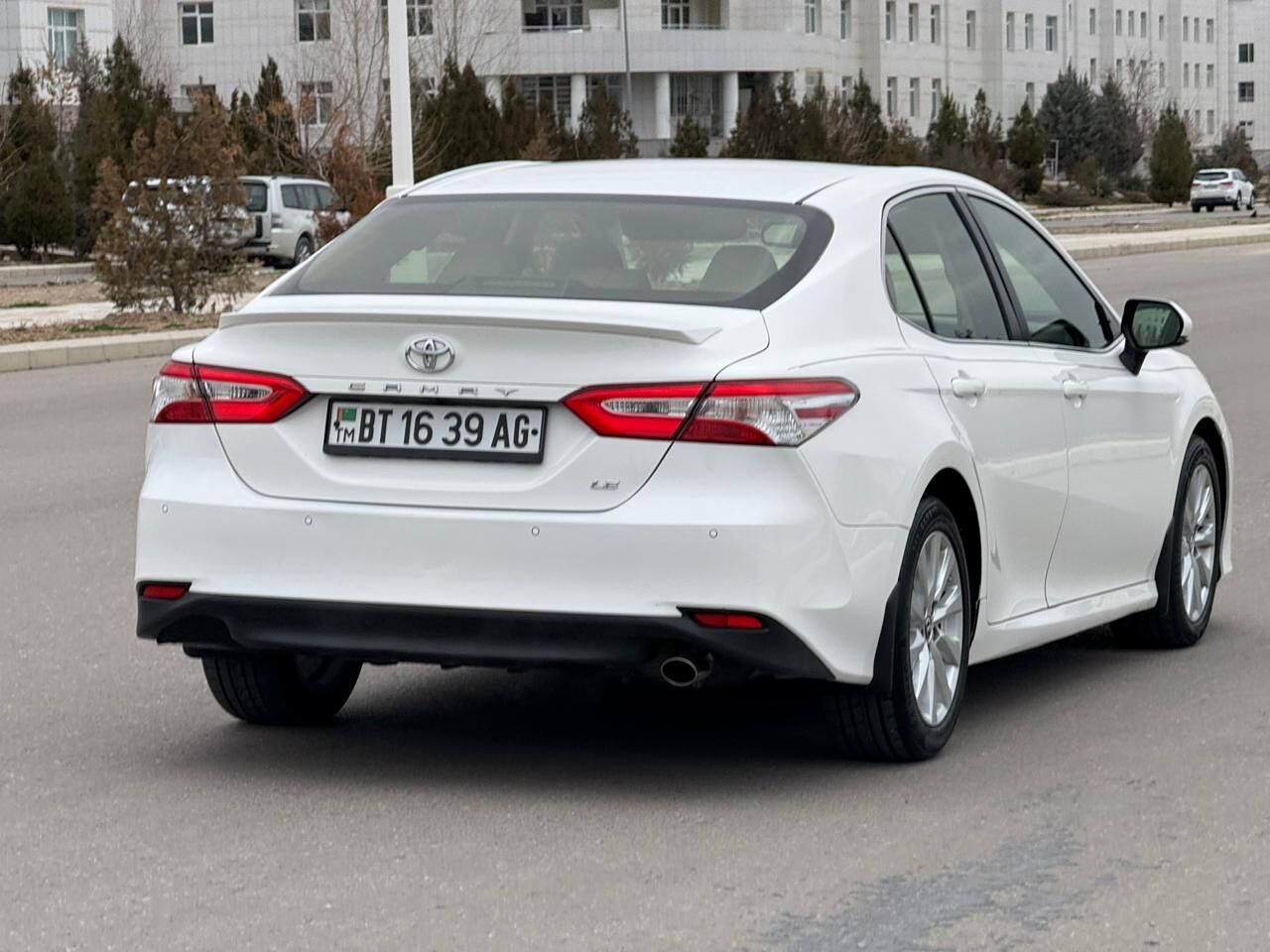 Toyota Camry 2018 - 299 000 TMT - Ашхабад - img 4