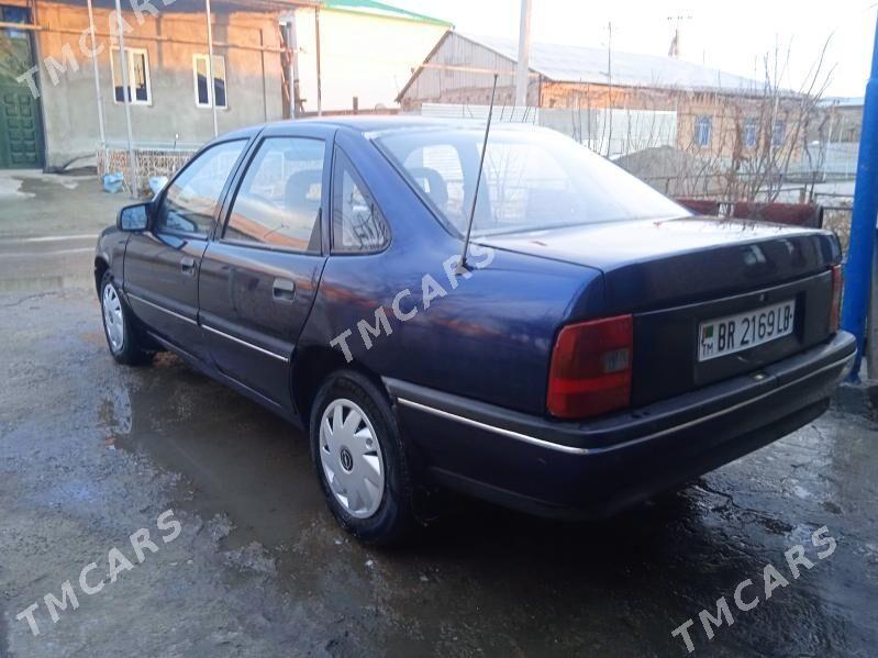 Opel Vectra 1991 - 30 000 TMT - Çärjew - img 8