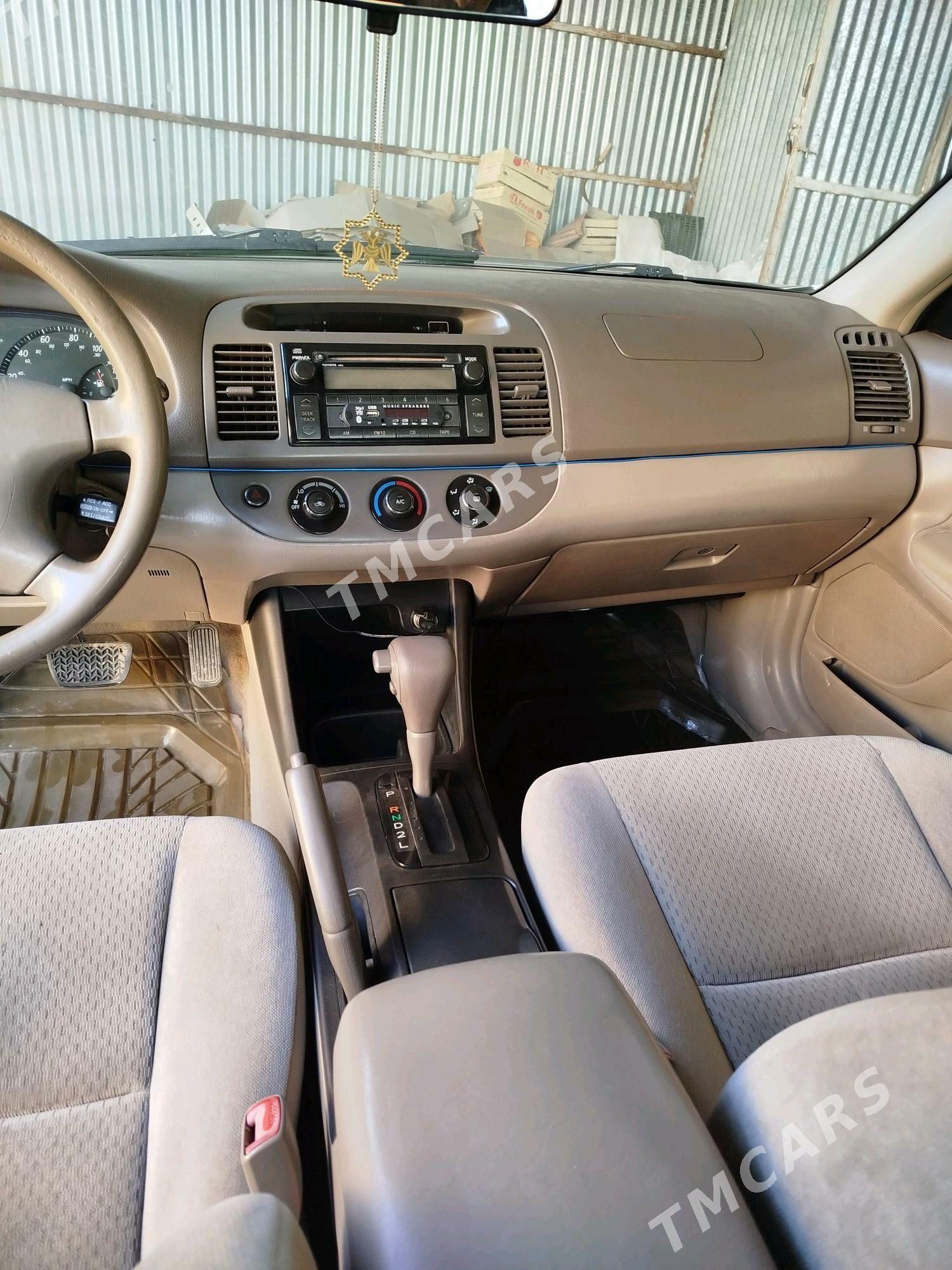 Toyota Camry 2004 - 145 000 TMT - Сакарчага - img 6