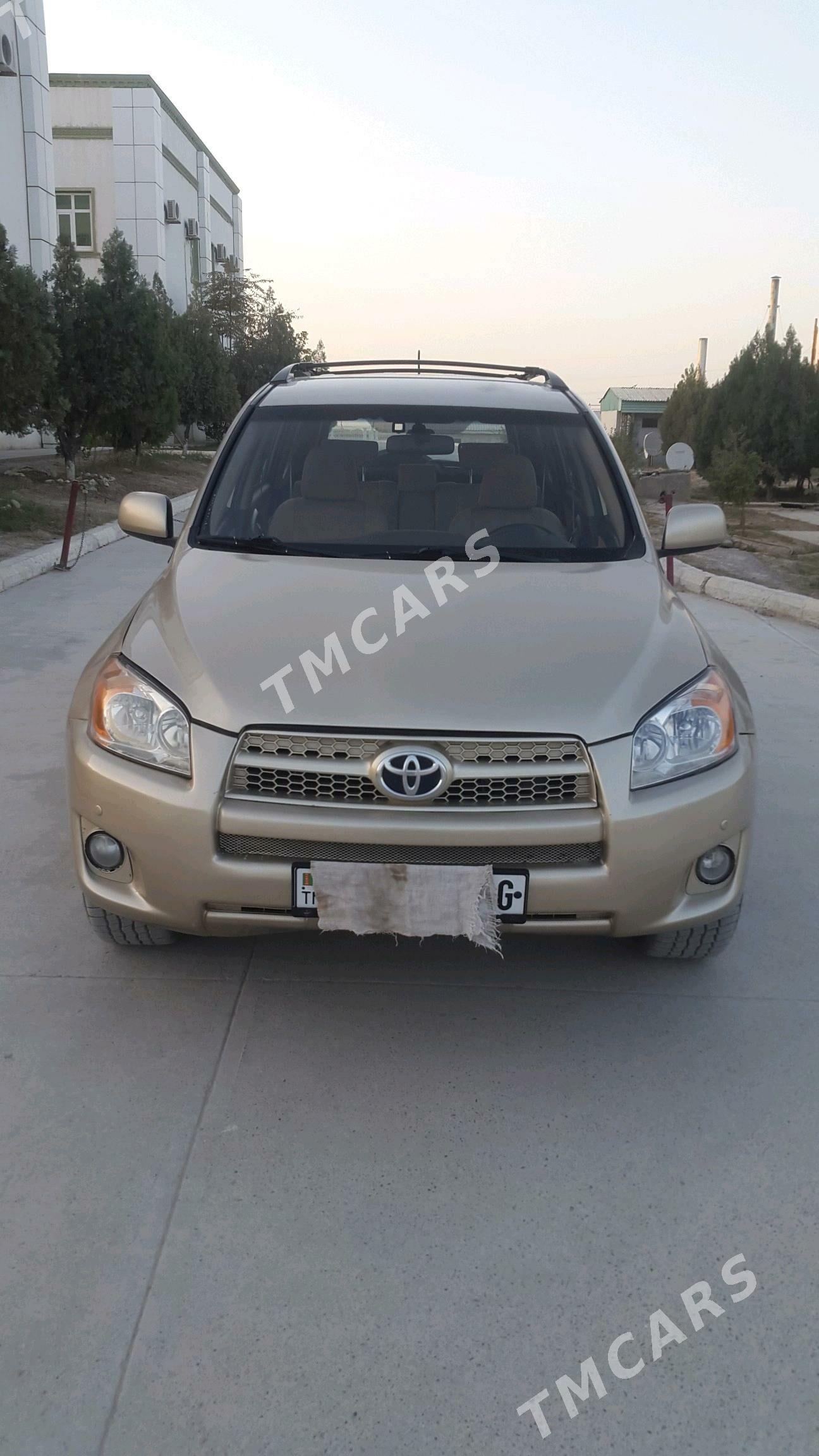 Toyota RAV4 2010 - 200 000 TMT - Gagarin köç, köne Howa menzili - img 2