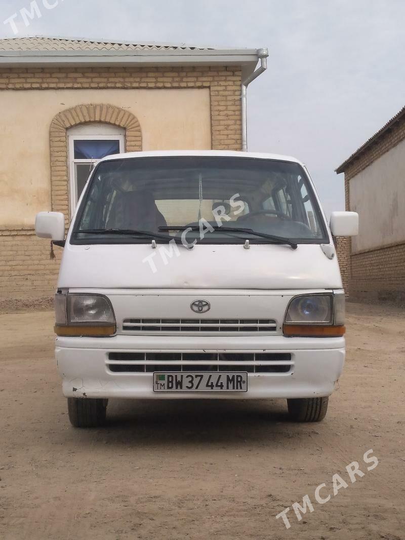 Toyota Hiace 1994 - 50 000 TMT - Мары - img 4