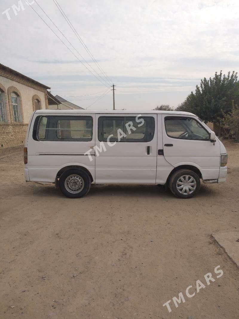 Toyota Hiace 1994 - 50 000 TMT - Мары - img 2