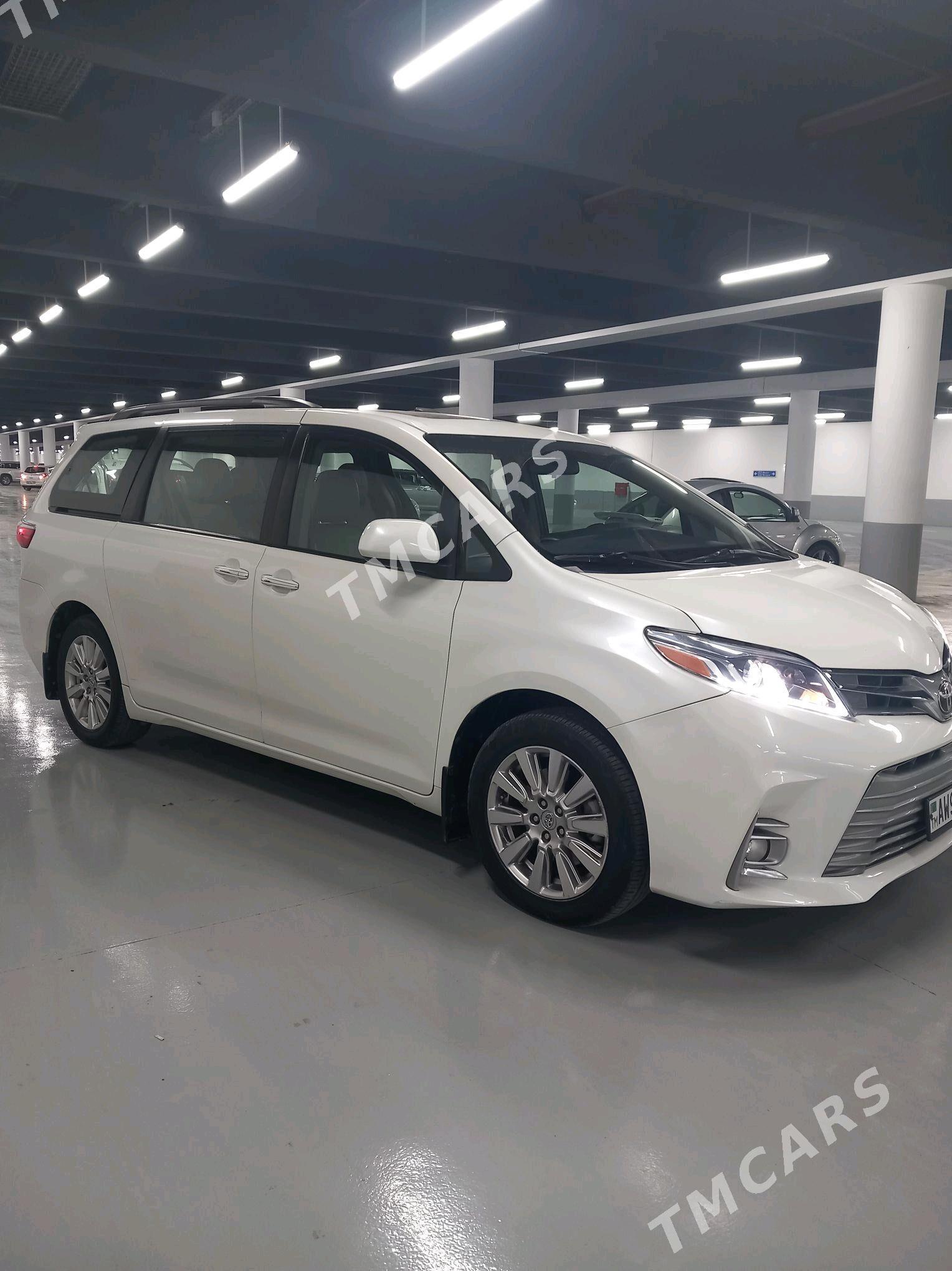 Toyota Sienna 2016 - 370 000 TMT - Herrikgala - img 3