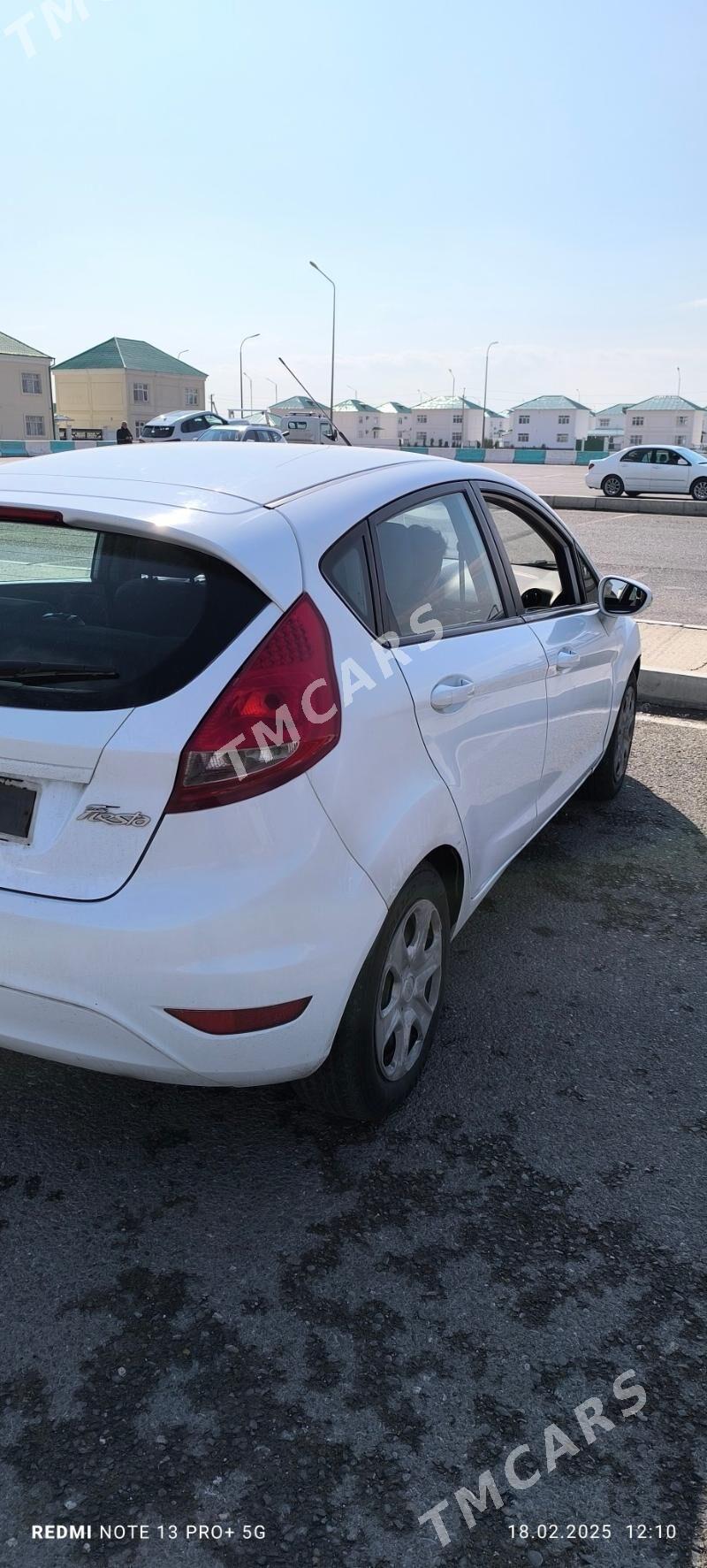 Ford Fiesta 2011 - 110 000 TMT - Aşgabat - img 2