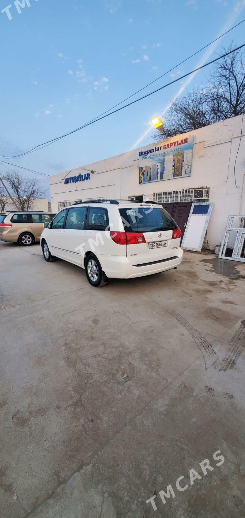 Toyota Sienna 2009 - 225 000 TMT - Bäherden - img 3