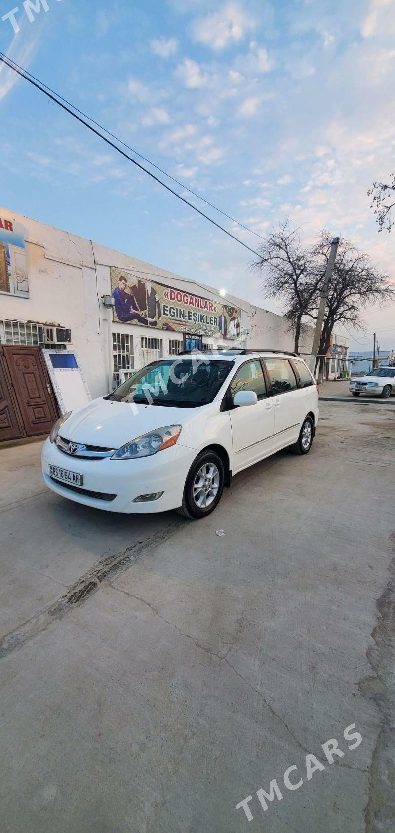 Toyota Sienna 2009 - 225 000 TMT - Bäherden - img 2