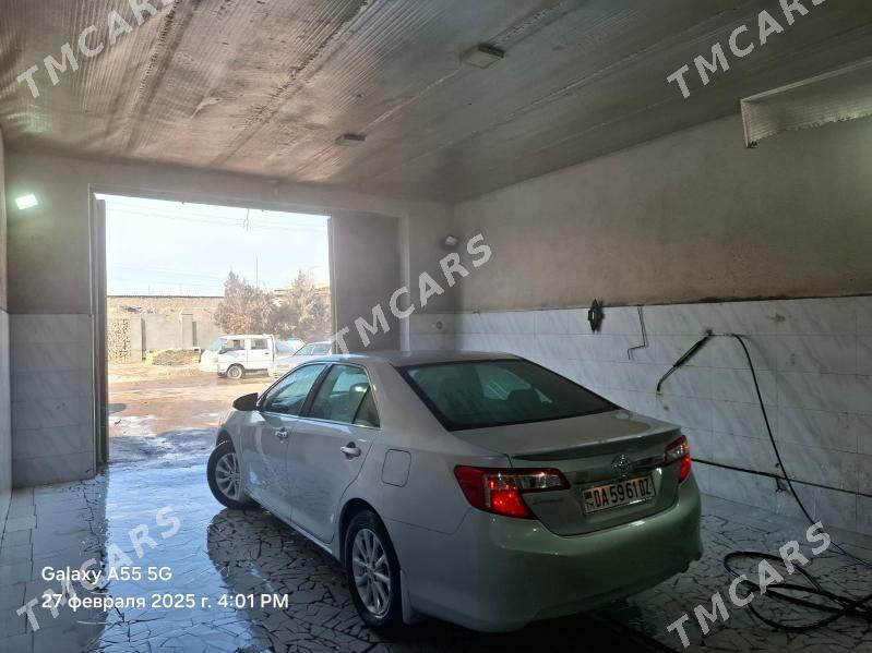 Toyota Camry 2014 - 210 000 TMT - Дашогуз - img 8