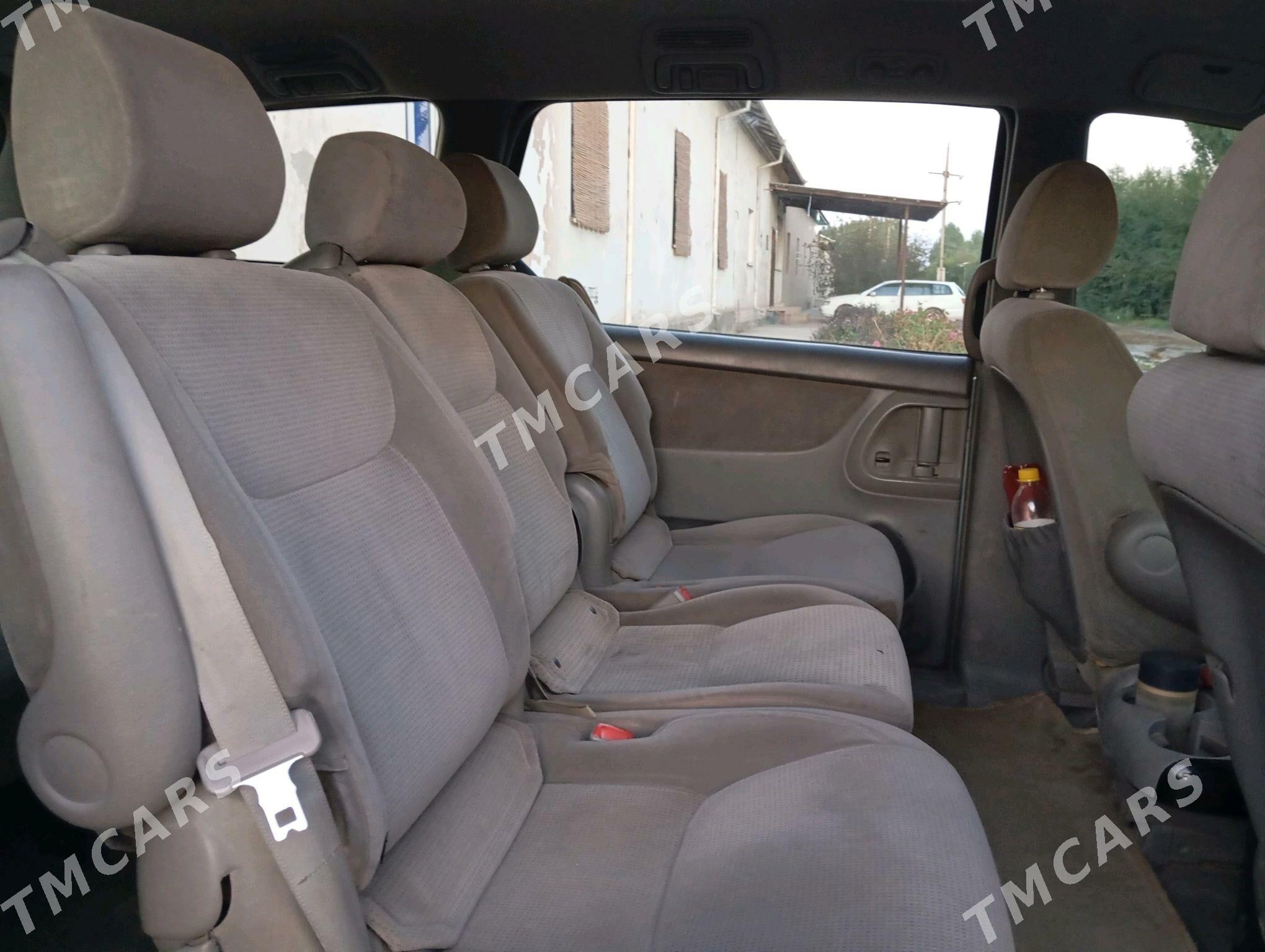 Toyota Sienna 2004 - 170 000 TMT - Köneürgenç - img 2