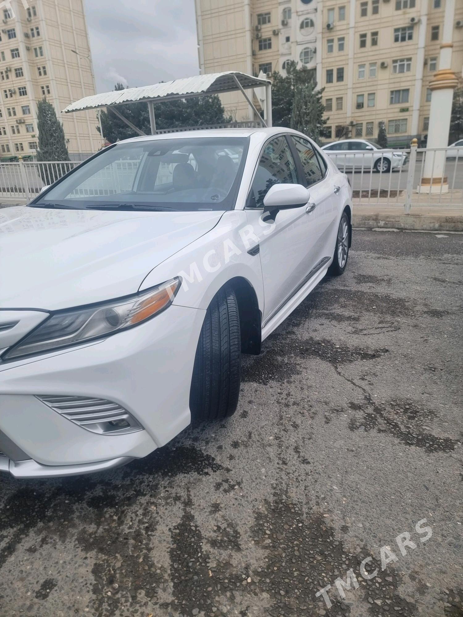 Toyota Camry 2021 - 285 000 TMT - 9 мкр - img 2