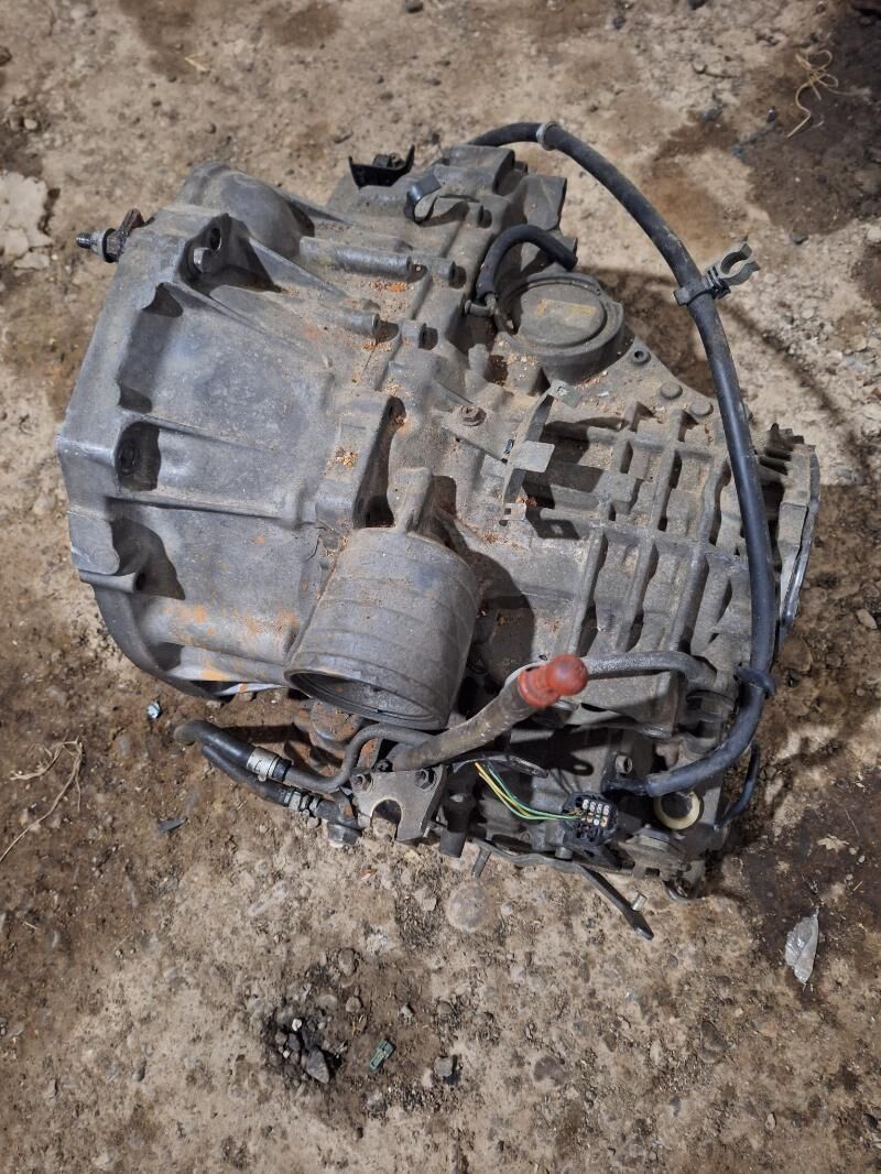 Nissan Sunny morda karopga 4 000 TMT - Гуртли - img 2