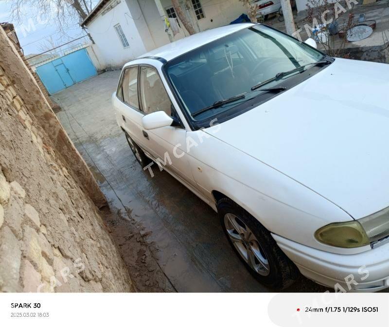 Opel Astra 1996 - 35 000 TMT - Теджен - img 6