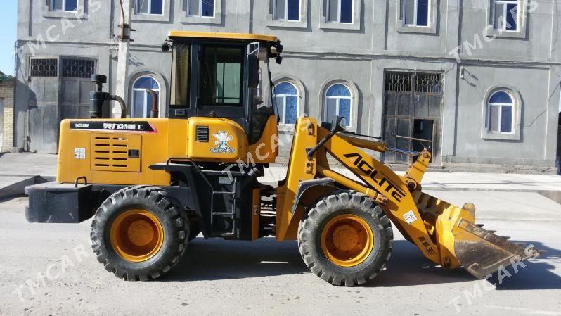 XCMG LW300F 2014 - 290 000 TMT - Чарджоу - img 2