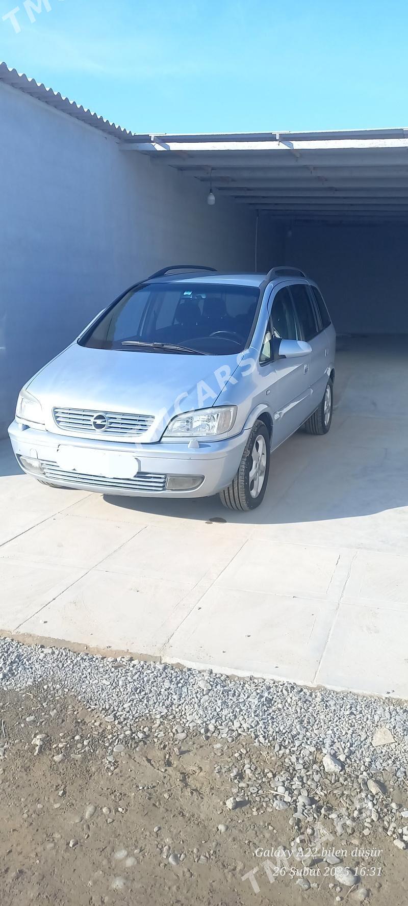 Opel Zafira 2002 - 75 000 TMT - Яшлык - img 3