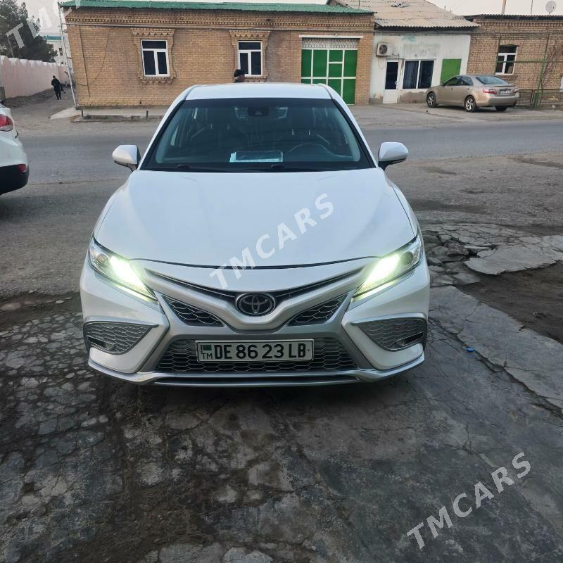 Toyota Camry 2022 - 310 000 TMT - Туркменабат - img 3