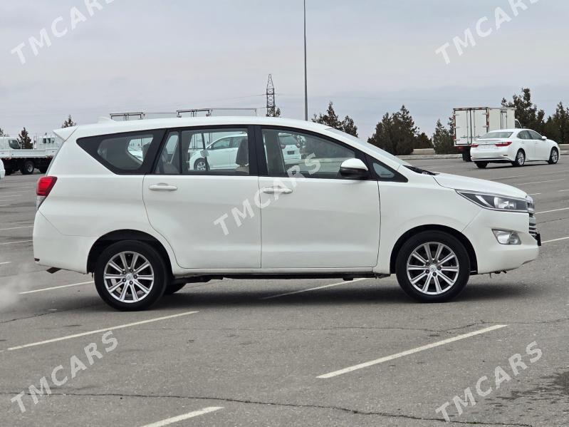 Toyota Innova 2019 - 240 000 TMT - Ашхабад - img 4