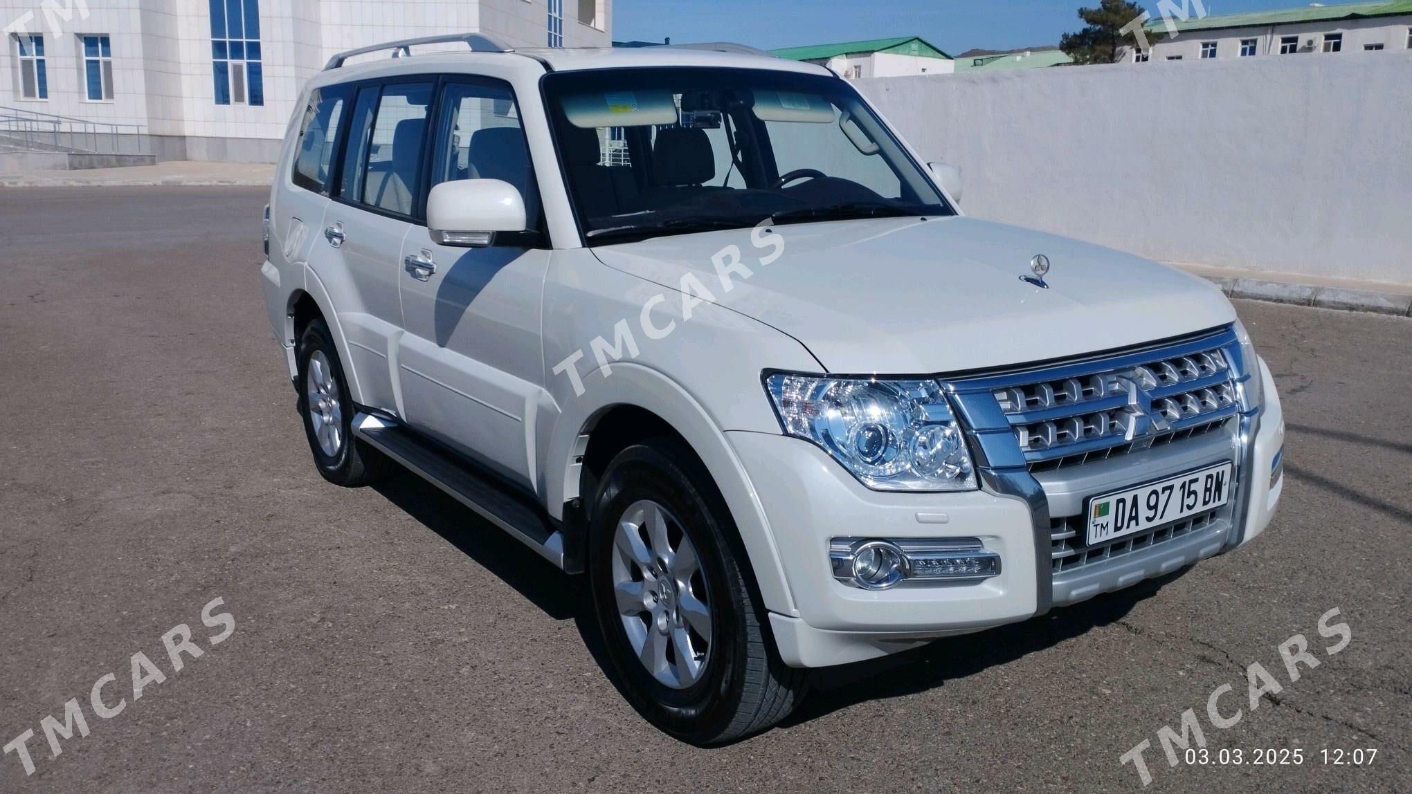 Mitsubishi Pajero 2015 - 335 000 TMT - Türkmenbaşy - img 2