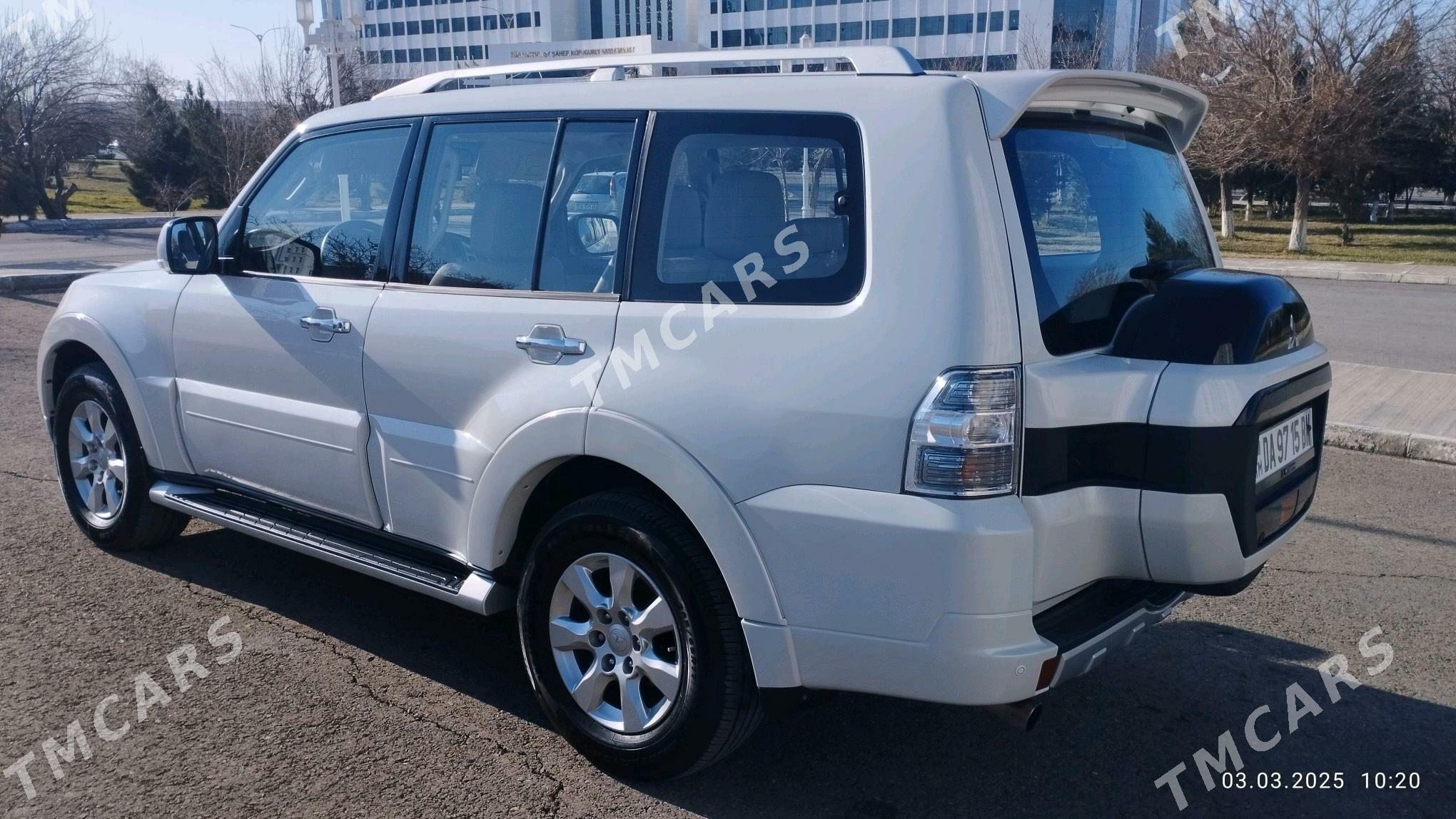 Mitsubishi Pajero 2015 - 335 000 TMT - Türkmenbaşy - img 4