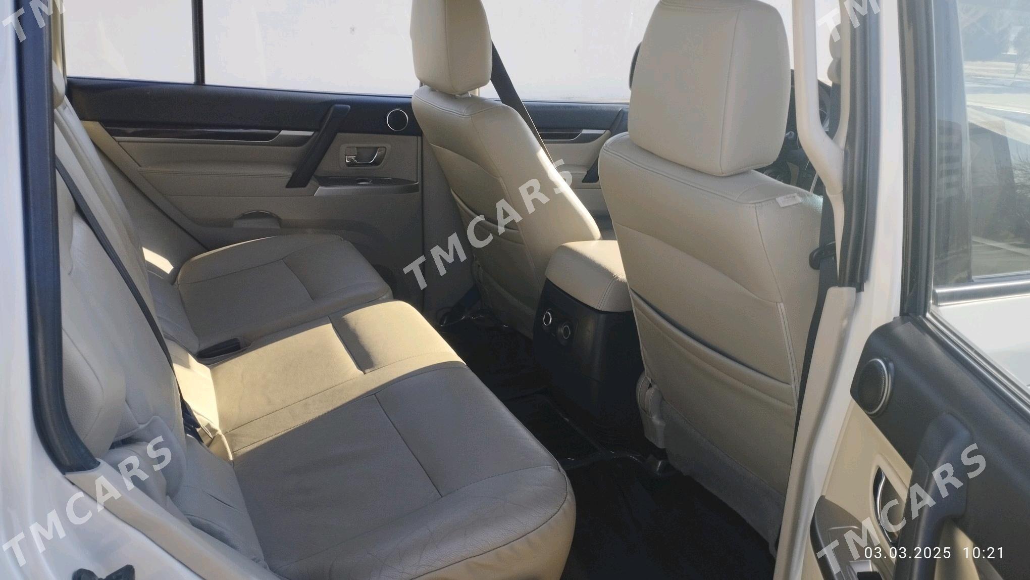 Mitsubishi Pajero 2015 - 335 000 TMT - Türkmenbaşy - img 8
