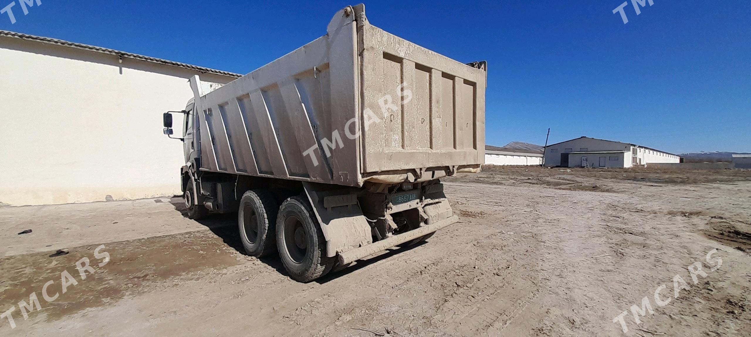 Ford Cargo 3536M 2015 - 720 000 TMT - Büzmeýin - img 2