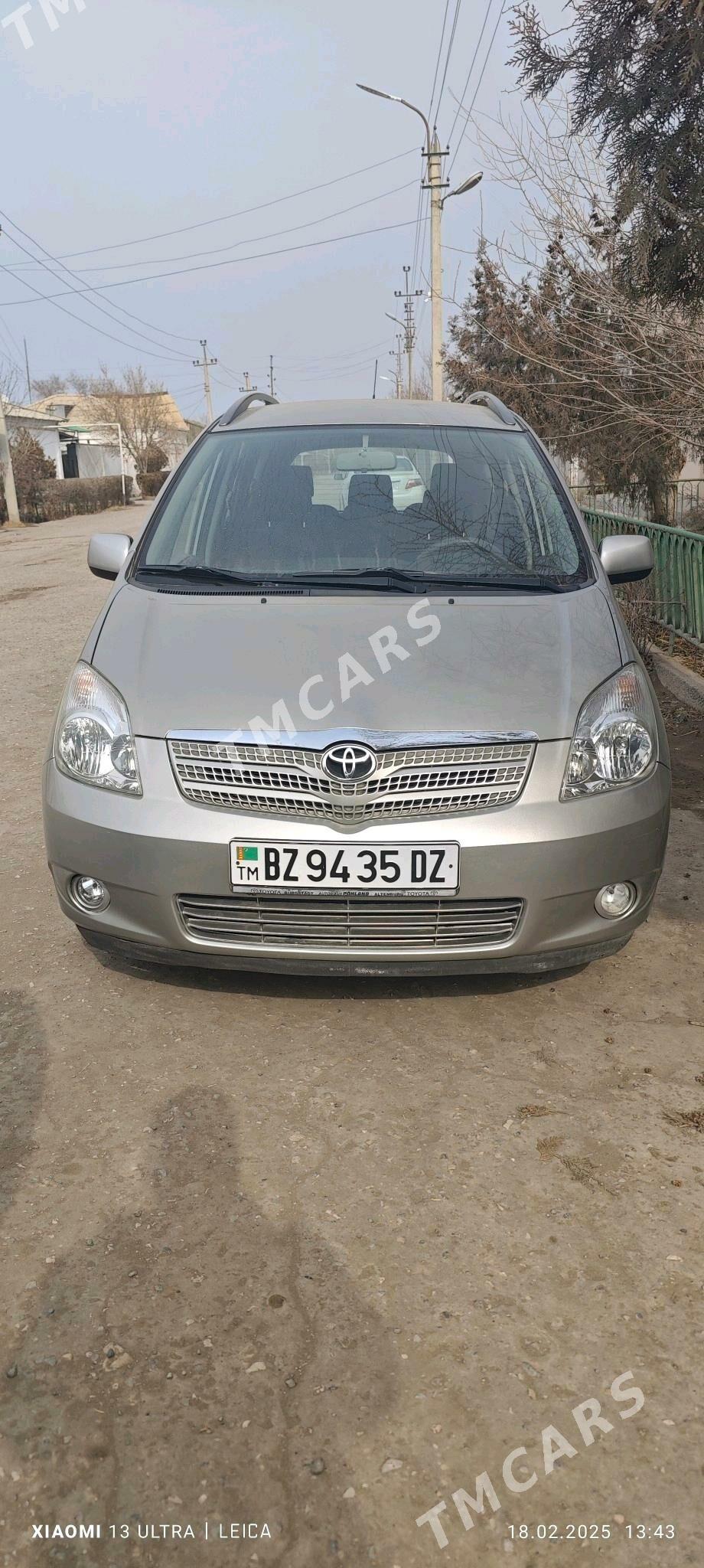 Toyota Corolla Verso 2002 - 108 000 TMT - Дашогуз - img 5