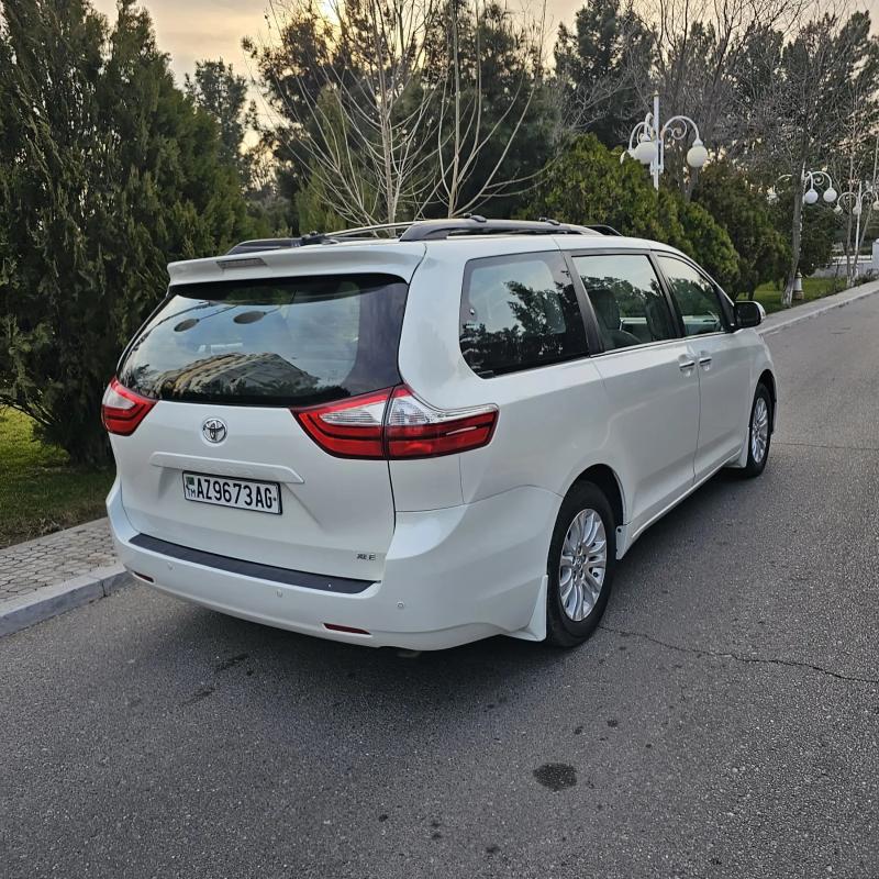 Toyota Sienna 2017 - 378 000 TMT - Бедев - img 3