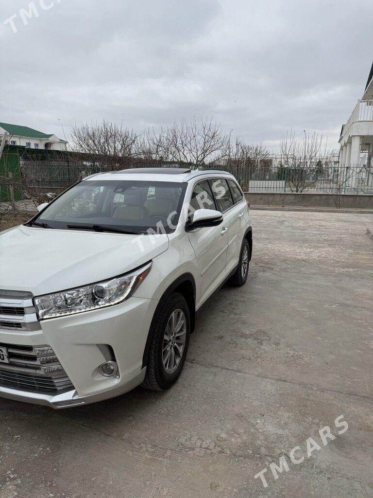 Toyota Highlander 2019 - 500 000 TMT - Täze zaman - img 2