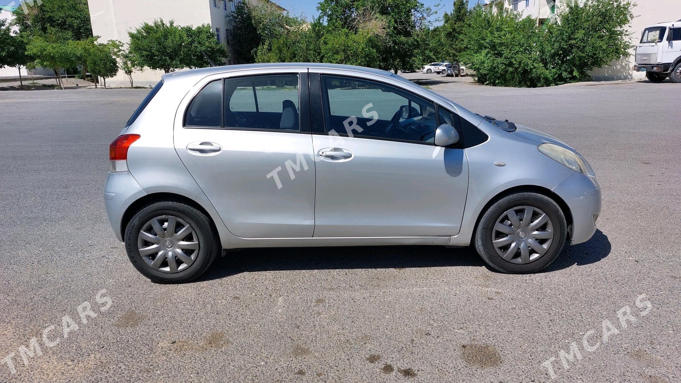 Toyota Yaris 2009 - 97 000 TMT - Ашхабад - img 3