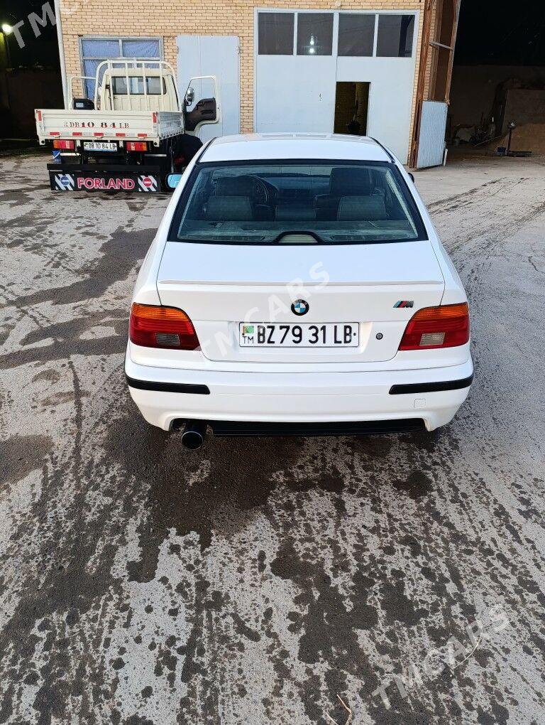 BMW E39 2003 - 100 000 TMT - Türkmenabat - img 2