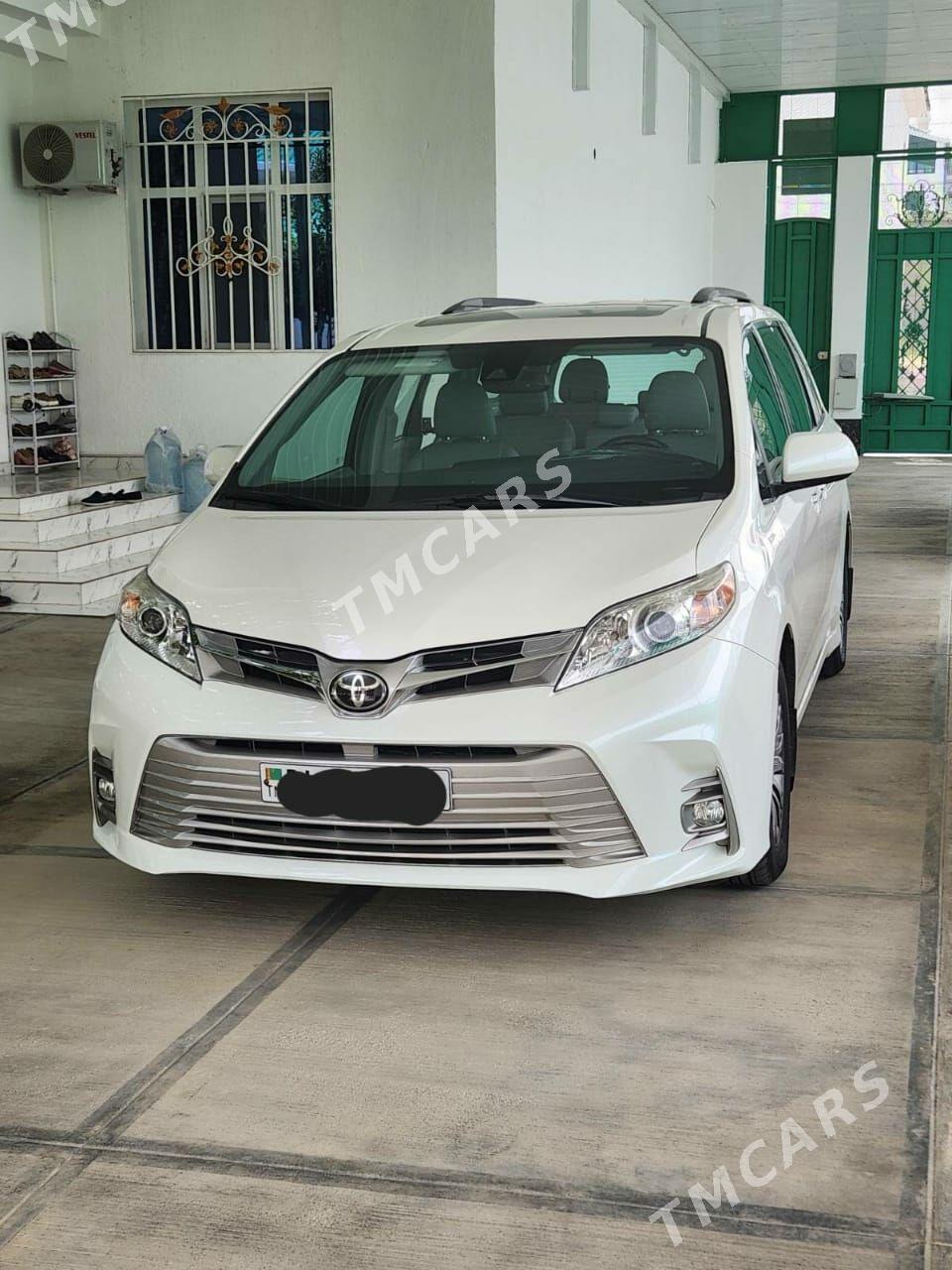 Toyota Sienna 2018 - 499 000 TMT - Aşgabat - img 4