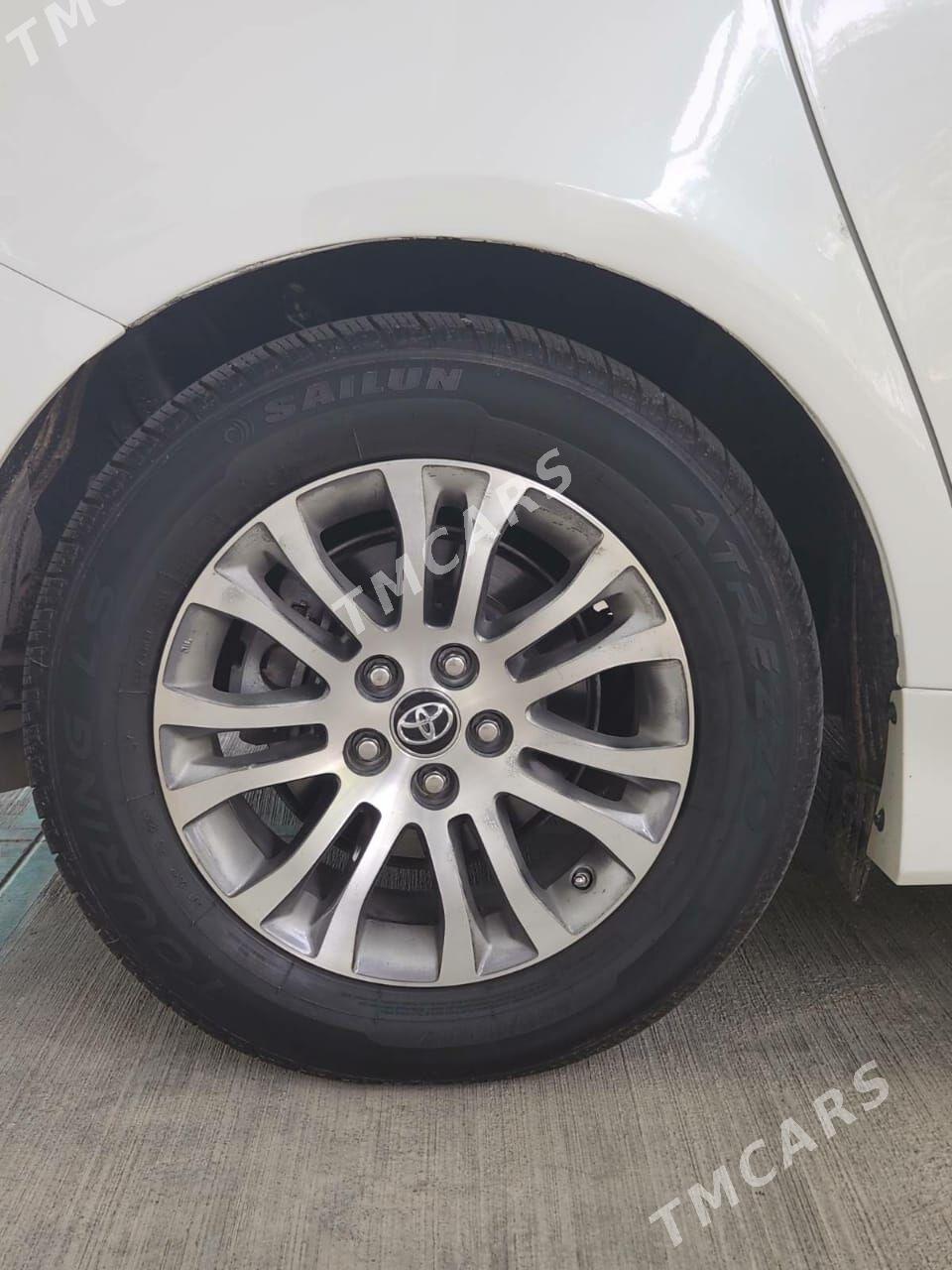 Toyota Sienna 2018 - 499 000 TMT - Aşgabat - img 7