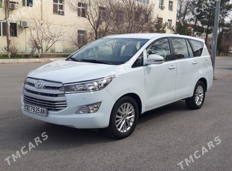 Toyota Innova 2019 - 265 000 TMT - Ашхабад - img 8