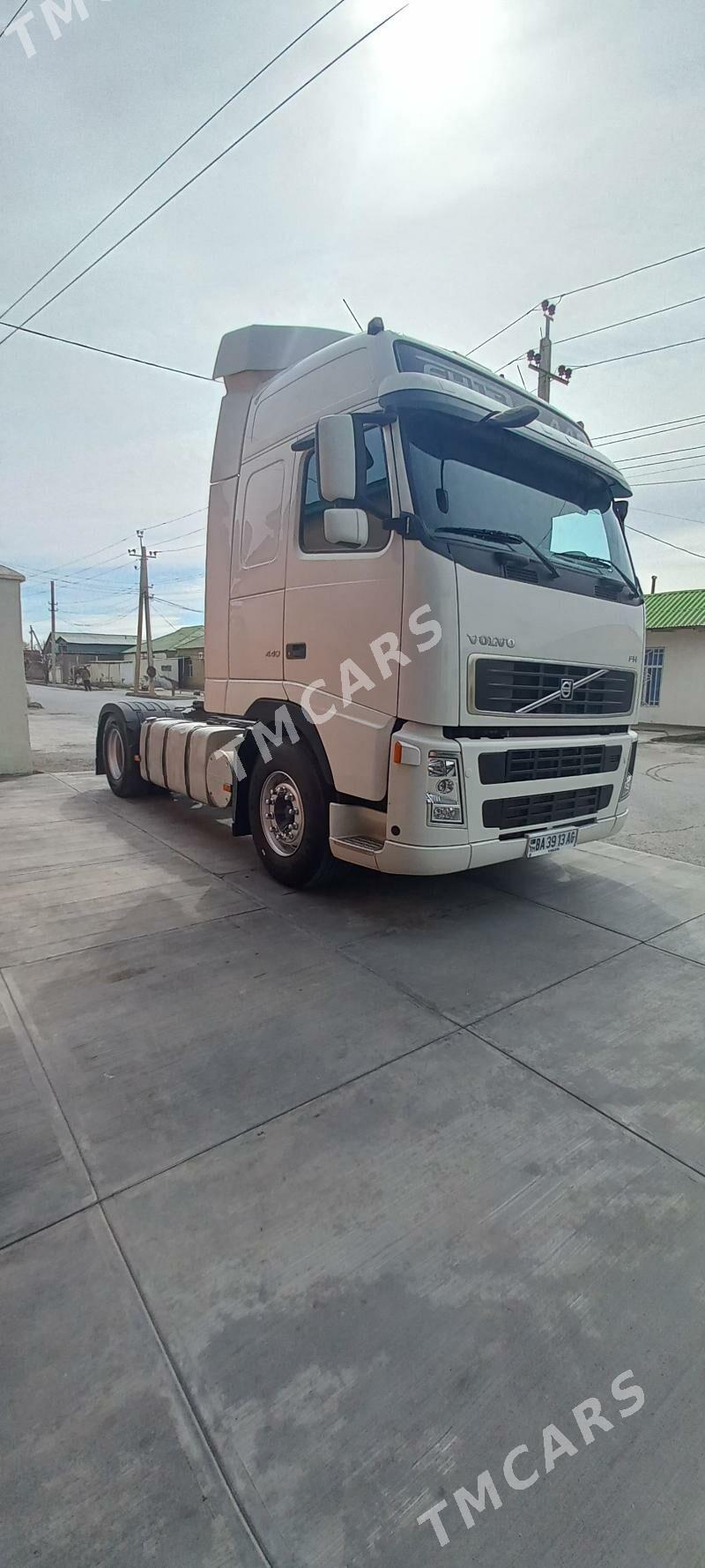 Volvo EURO 4 2006 - 780 000 TMT - Бузмеин - img 3
