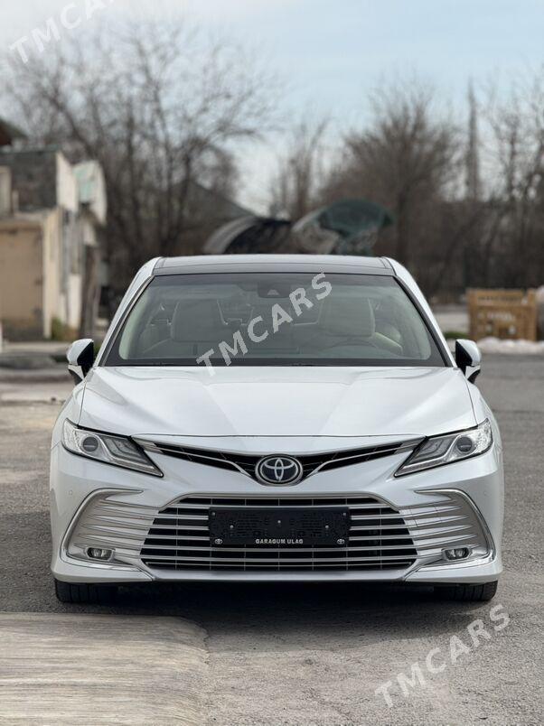 Toyota Camry 2021 - 558 000 TMT - Бузмеин - img 2