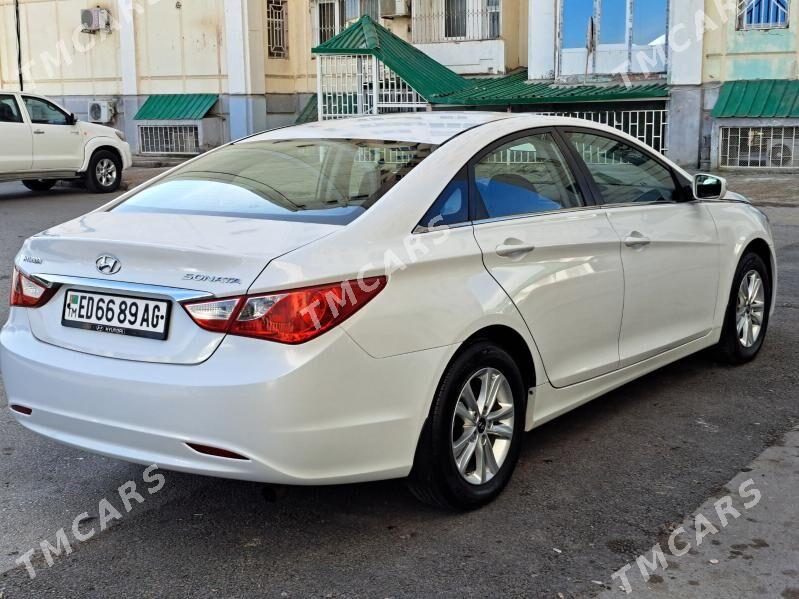 Hyundai Sonata 2010 - 169 000 TMT - Мир 2 - img 3