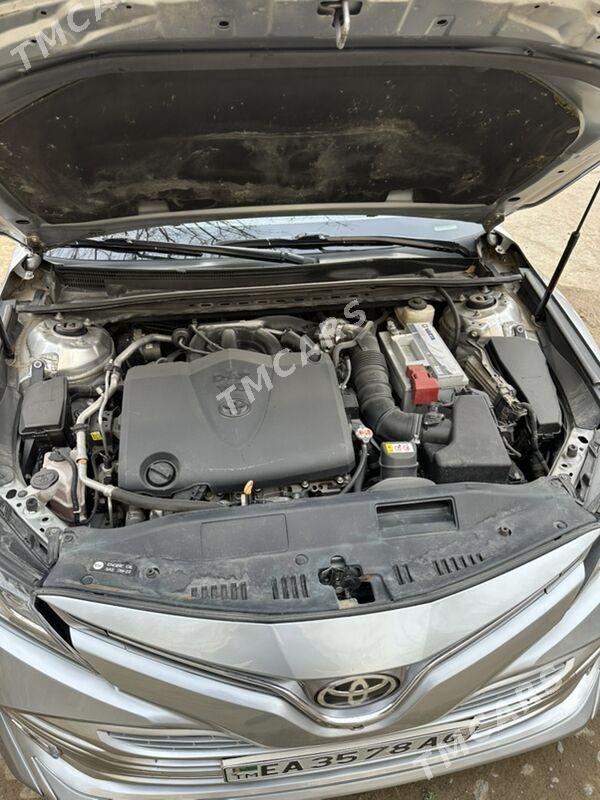 Toyota Camry 2019 - 410 000 TMT - Aşgabat - img 9