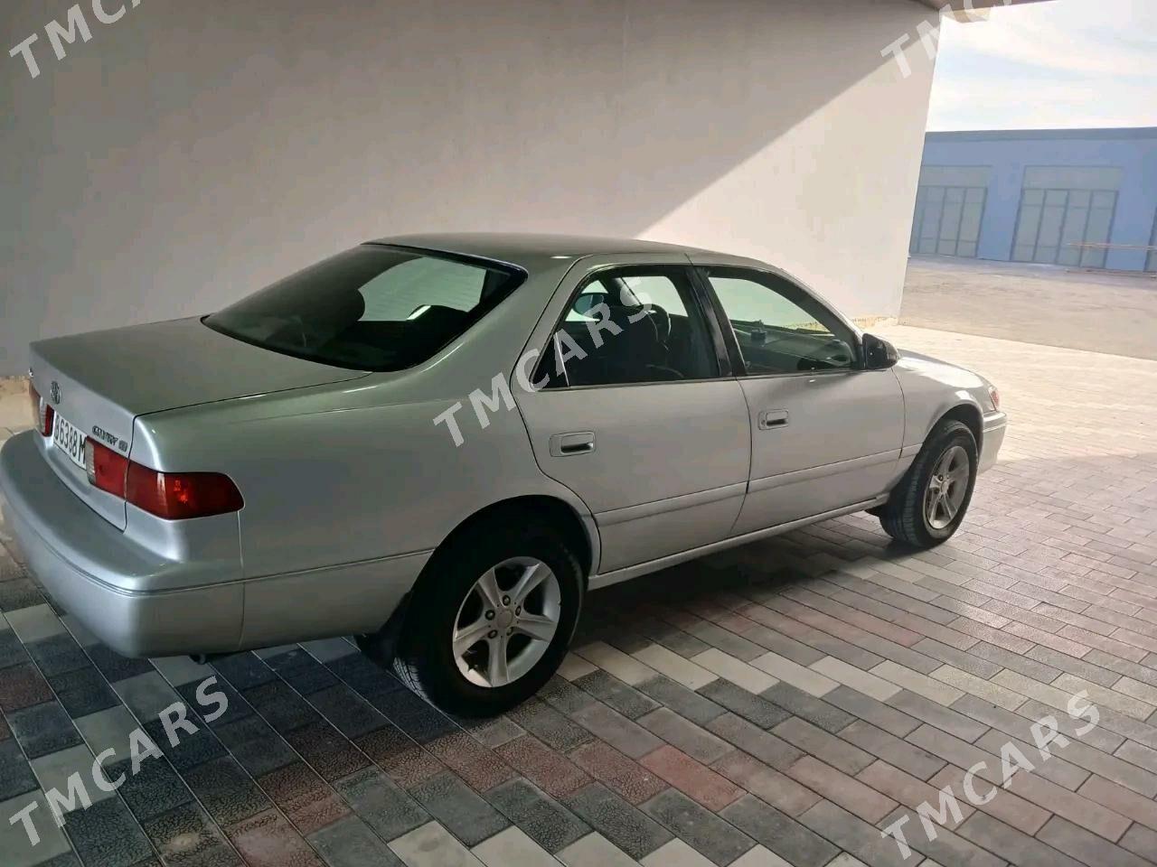 Toyota Camry 2001 - 127 000 TMT - Мары - img 7