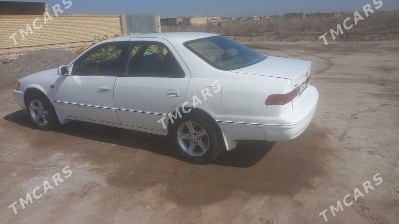 Toyota Camry 1998 - 90 000 TMT - Saýat - img 2